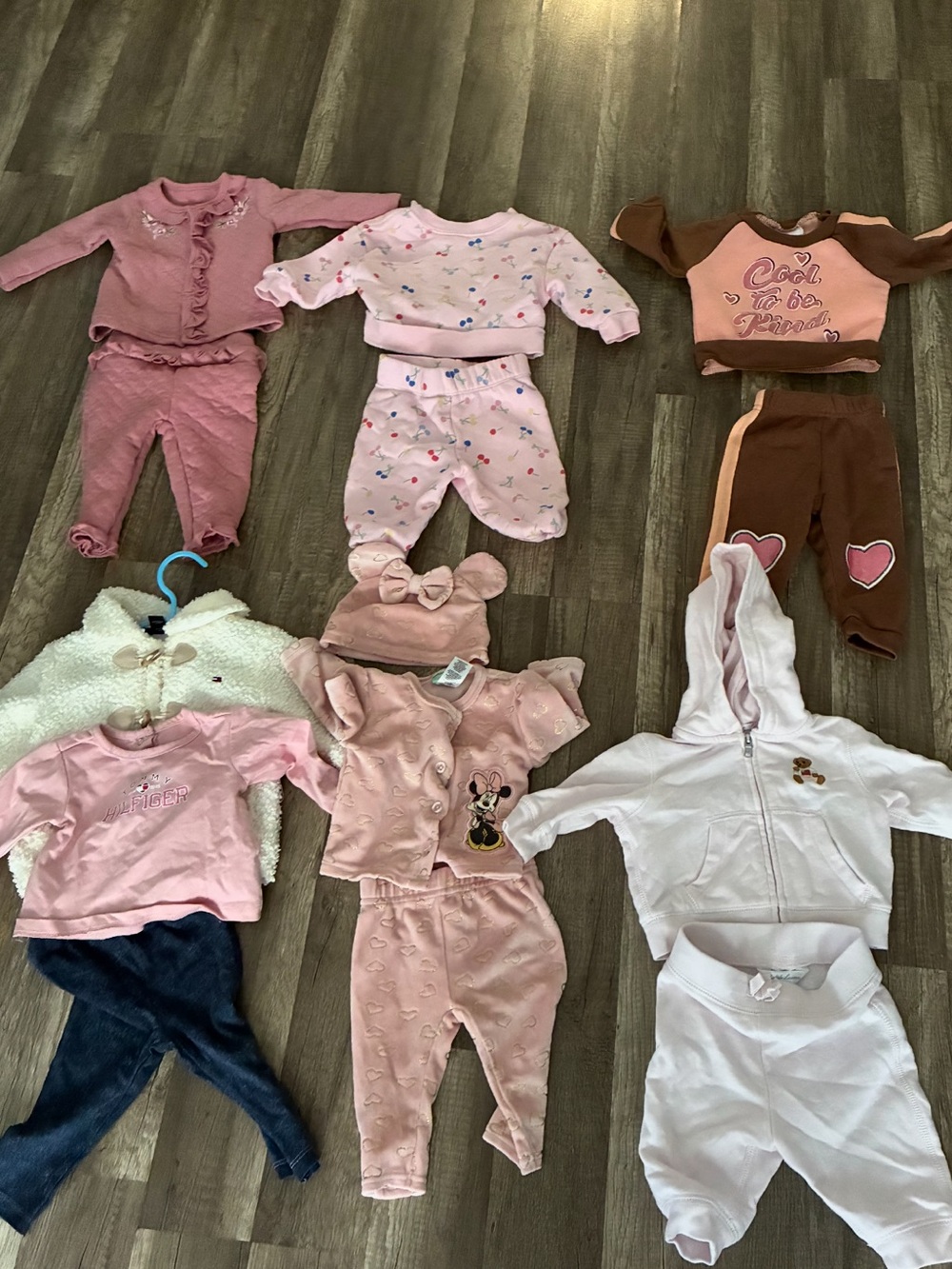 NEW BORN BUNDLE - Picture 2 of 5